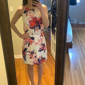 Perfect condition Dynamite floral dress. Size small.